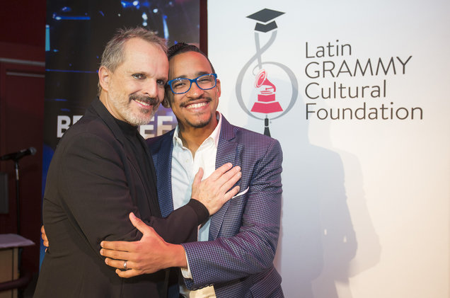 Miguel-Bose-Berklee-College-2017-billboard-1548